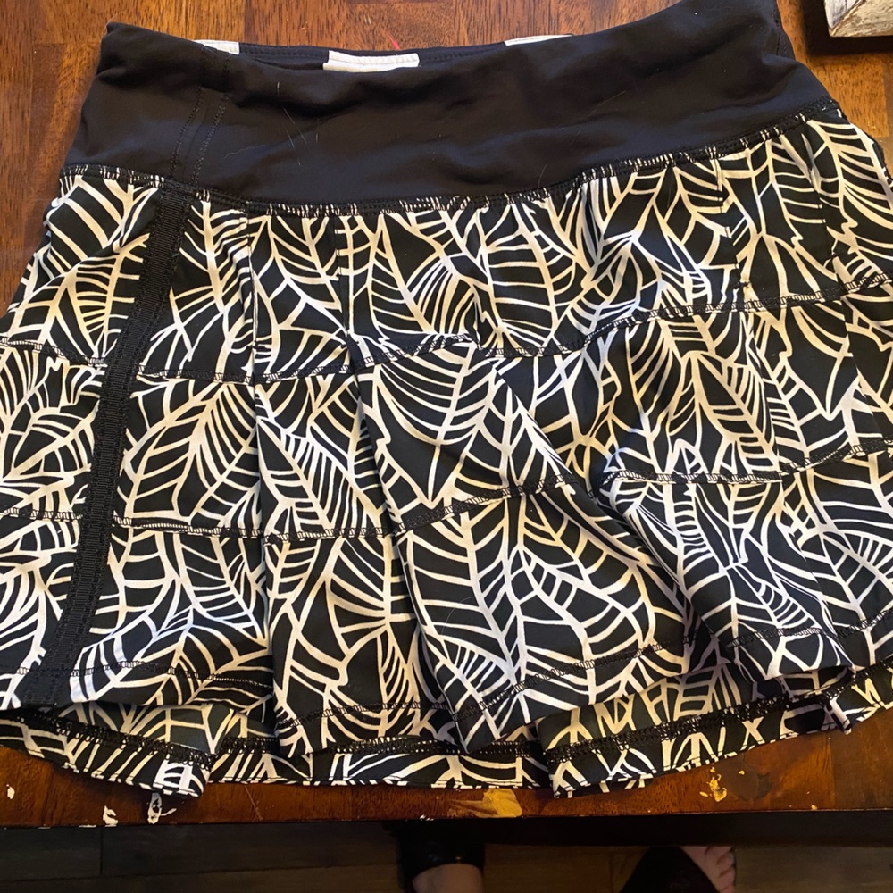 Lululemon Pace skirt